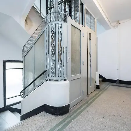 Cozy Wilson * Bucarest