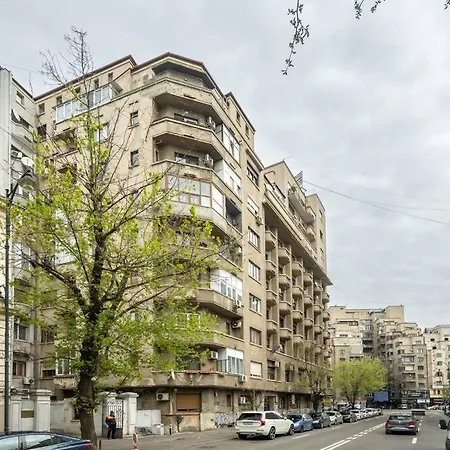 Cozy Wilson * Bucarest